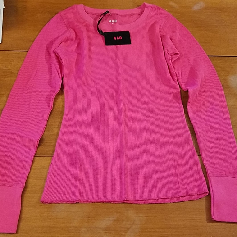 NWT AAO Long Sleeve Tee